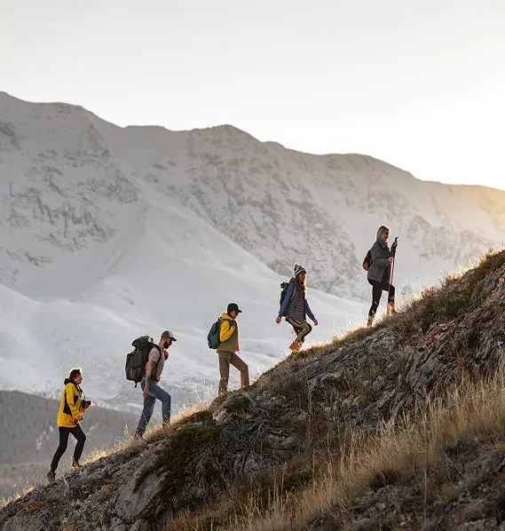 Groupe randonneurs montagne